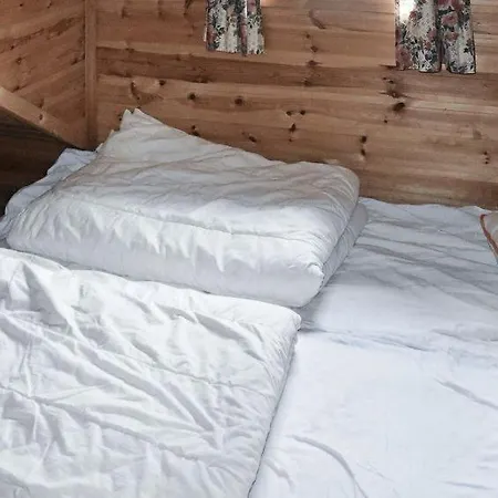 Sleeps 12
